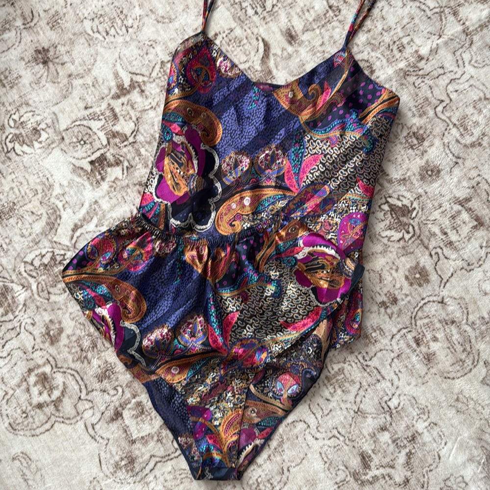 Vintage Lingerie Set - image 1